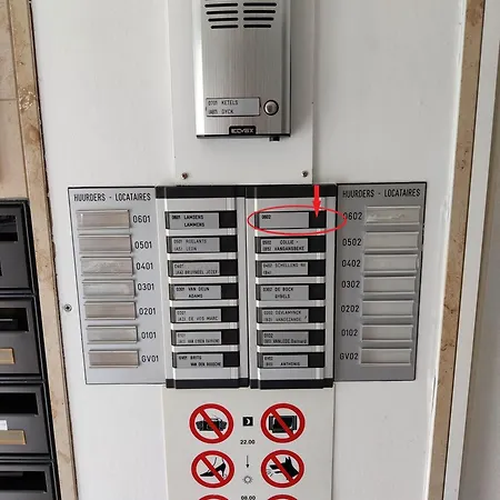 Recent Vernieuwd Met Zeezicht En Gratis Parkeerplaats Koksijde