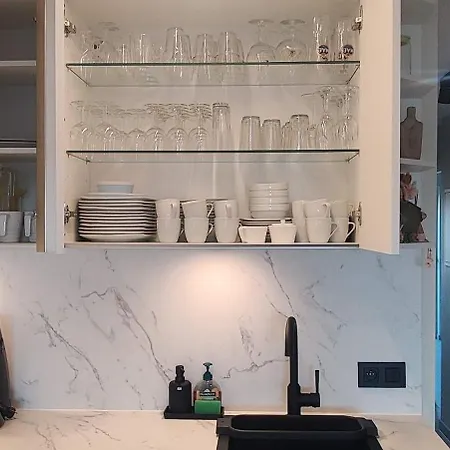 Lägenhet Recent Vernieuwd Met Zeezicht En Gratis Parkeerplaats