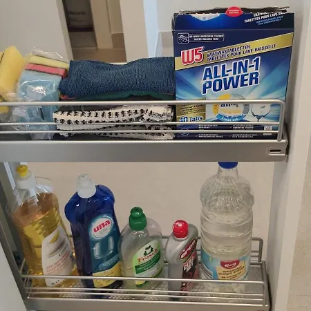 Recent Vernieuwd Met Zeezicht En Gratis Parkeerplaats Apartmán *