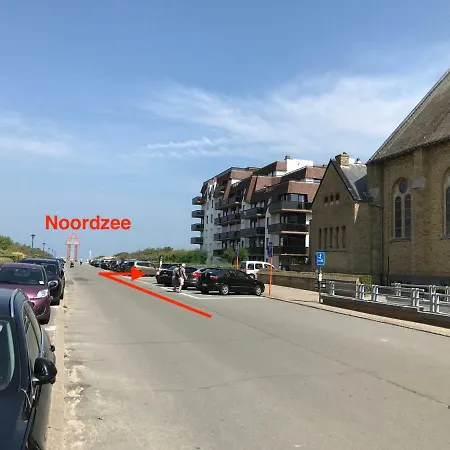 Recent Vernieuwd Met Zeezicht En Gratis Parkeerplaats Apartmán