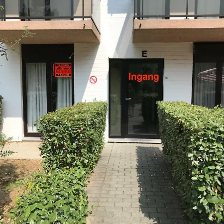 Modern Met Zeezicht En Gratis Parkeerplaats アパート *